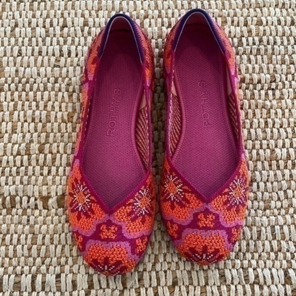 Rothy’s Flats in Lotus Burst- sold out pattern NWOT